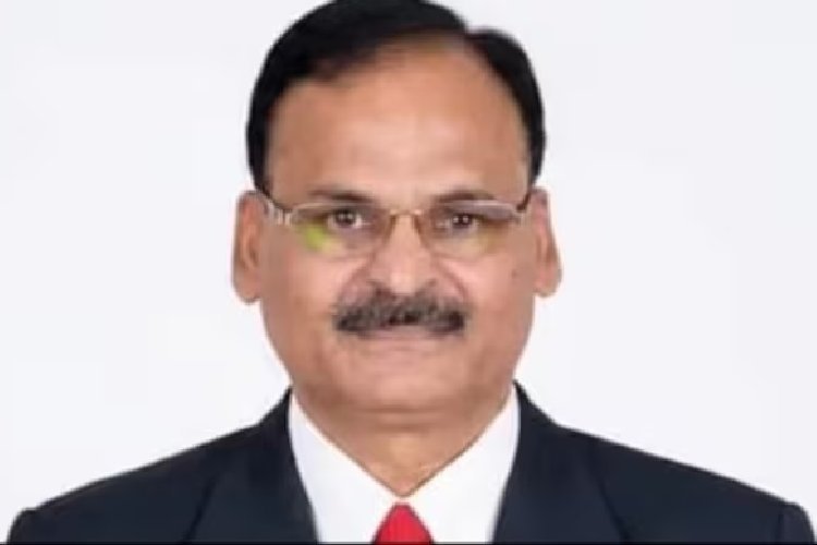 KPSC चीफ सस्पेंड! बेटियों को नौकरी दिलाने के आरोप में कर्नाटक गवर्नर का बड़ा एक्शन