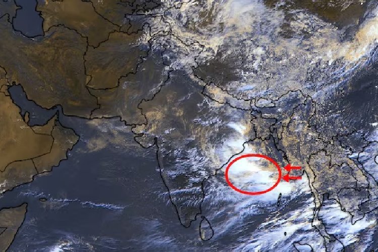 मानसून की वापसी! बंगाल की खाड़ी में नया सिस्टम सक्रिय, भारी बारिश की चेतावनी