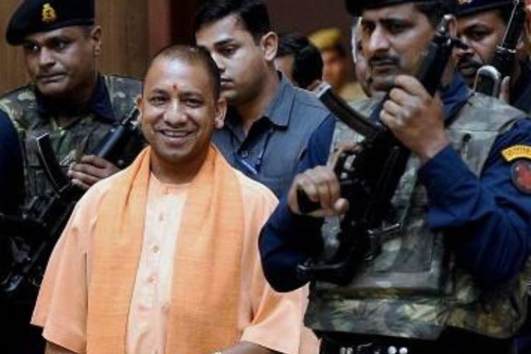 योगी की पुलिस पर यूपी की जनता का सबसे बड़ा खुलासा! क्या वाकई 'एनकाउंटर मॉडल' से खुश है पब्लिक, या अंदर ही अंदर पनप रहा है गुस्सा? पढ़िए मुरादाबाद मंडल की चौंकाने वाली ग्राउंड रिपोर्ट!