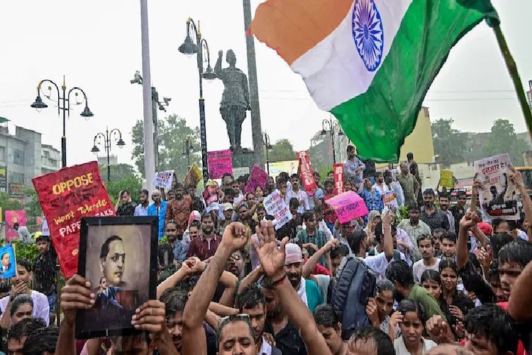 हिंसा फैलाने के दावों पर दिल्ली पुलिस की बड़ी कार्रवाई, पाकिस्तान लिंक्ड सोशल मीडिया हैंडल्स की जांच शुरू