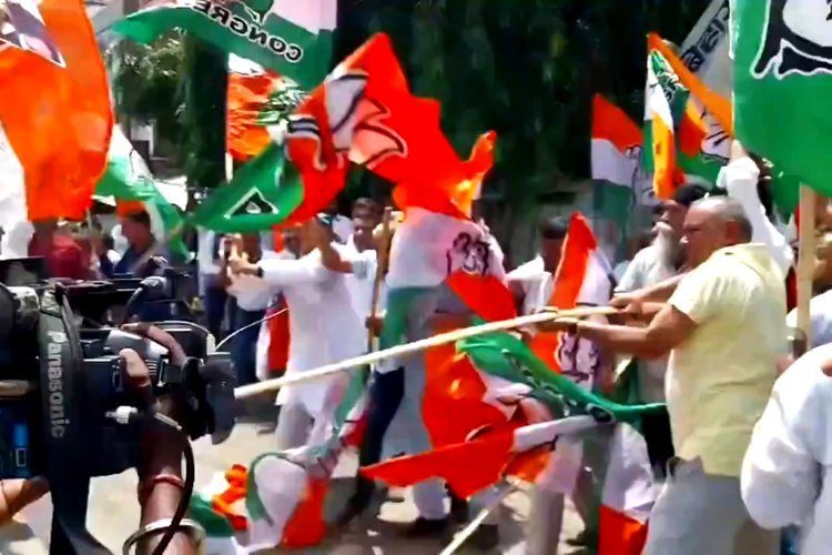 पटना में सियासी संग्राम, BJP-कांग्रेस कार्यकर्ताओं के बीच सड़क पर चली लाठी-घूंसे, कई गाड़ियों के शीशे चकनाचूर!