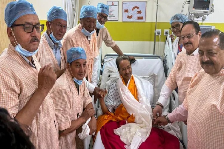 अमित शाह की 4 घंटे की बैठक ने तोड़ा सोनम वांगचुक का 26 दिन का अनशन, NEET सुधार पर केंद्र का लिखित आश्वासन