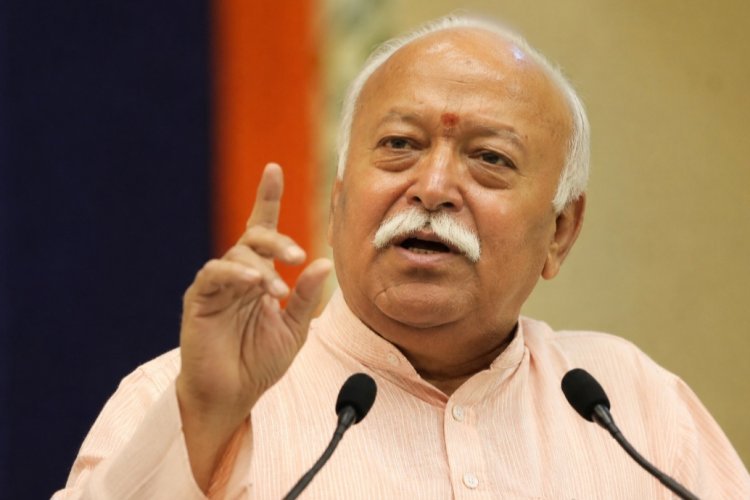मोहन भागवत का बीजेपी को दी बड़ी नसीहत, बोले- नई पीढ़ी को आदेश नहीं, जवाब चाहिए, मचा सियासी हलचल