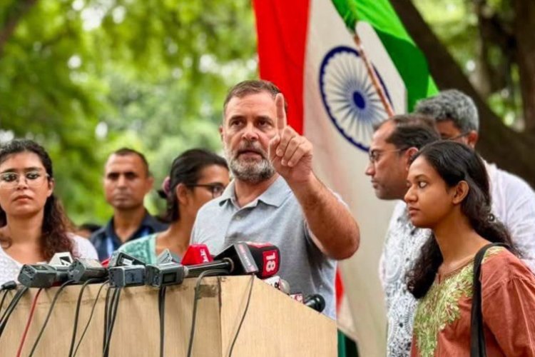 धर्मेंद्र प्रधान के इस्तीफे के बाद कांग्रेस ने मोदी के इस्तीफे की रखी मांग, मच गया हड़कंप!