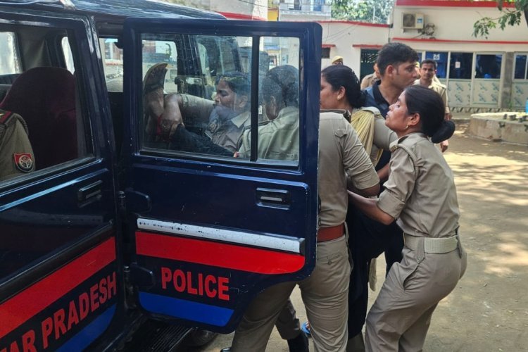 गोरखपुर में महाड्रामा, जिस पर दर्ज कराया रेप का केस, उसी के लिए पिया फिनायल, बोली- जेल से निकालो, शादी कराओ