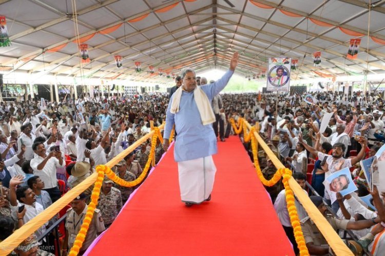 कर्नाटक की राजनीति में बड़ा धमाका! 2028 के चुनाव से सिद्धारमैया ने किया किनारा, बोले- चुनाव नहीं लड़ूंगा!
