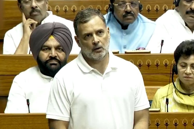 40 लाख में नौकरी और मेहनत बेकार? पेपर लीक से लेकर RSS तक...राहुल गांधी का सरकार पर बड़ा हमला