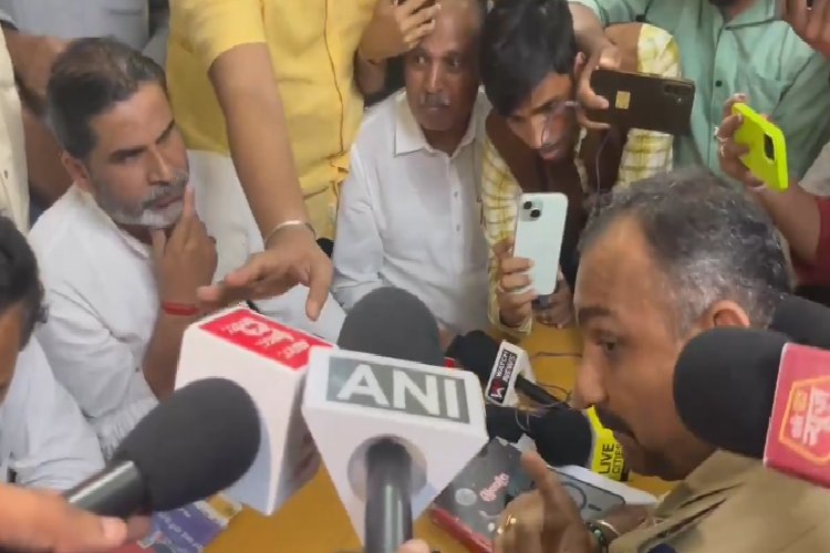 प्रशांत किशोर vs थानेदार: 