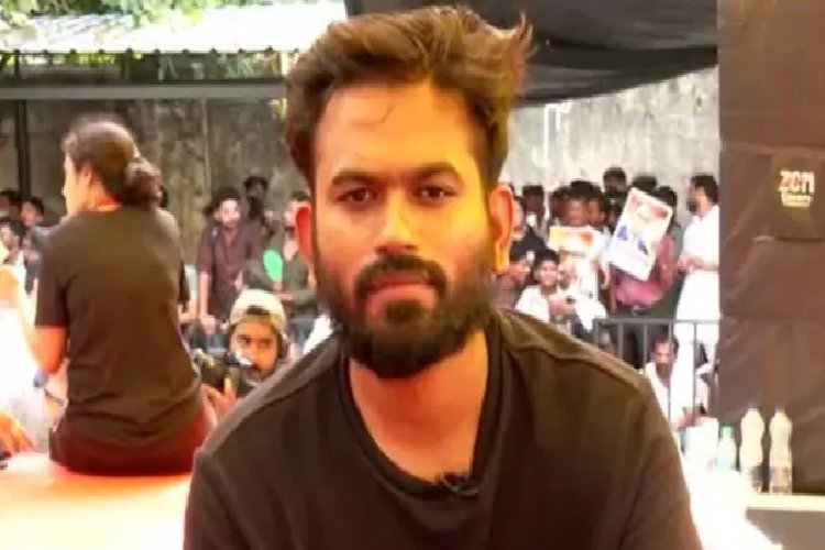 राहुल गांधी के बाद अब अभिजीत दिपके का हमला, बोले- 