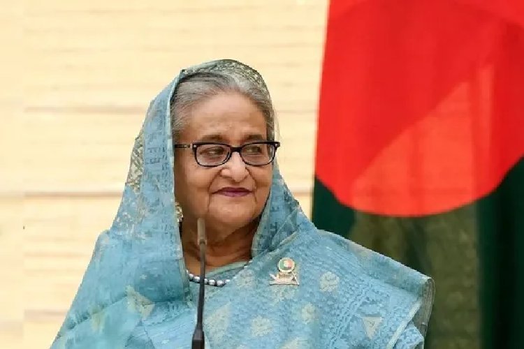बांग्लादेश में हलचल: शेख हसीना के लौटते ही गिरफ्तारी, कानून मंत्री का बड़ा बयान