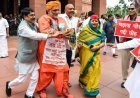साधु के भेष में प्रदर्शन! पप्पू यादव के खिलाफ शिकायत दर्ज, धार्मिक भावनाएं आहत करने का आरोप