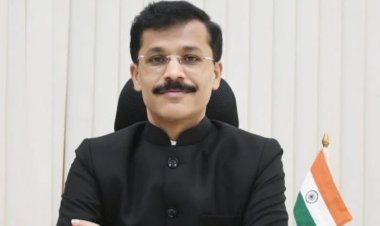 कौन है IAS तुकाराम मुंडे, 25 साल की नौकरी... 25 से ज्यादा तबादले...फूड कमिश्नर बनते ही 1100 निरीक्षण, 56 रेस्टोरेंट सील