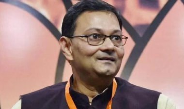 सिर्फ 4 महीने में टूटा भरोसा! नेताजी के नाती चंद्र कुमार बोस ने TMC से दिया इस्तीफा
