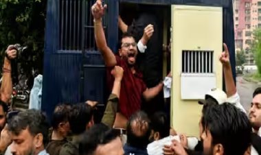 पाकिस्तान में विदेशी पत्रकारों पर सख्ती, इस्लामाबाद-लाहौर-कराची के बाहर रिपोर्टिंग के लिए जरूरी होगा NOC