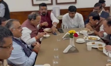 संसद में गूंजी अमृतसरी स्वाद की खुशबू: बीजेपी सांसद तरुण चुघ की दावत में एक साथ बैठे 120 से ज्यादा सांसद