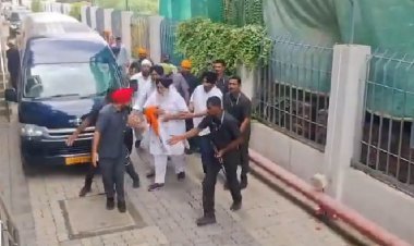 सुखबीर सिंह बादल पर जानलेवा हमला! निहंग सिख ने कृपाण से किया अटैक, अस्पताल में भर्ती