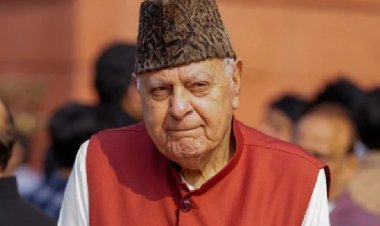 आजादी के दिन फारूक अब्दुल्ला की बड़ी मांग: ''जम्मू-कश्मीर को बिना देरी राज्य का दर्जा दो''