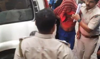 बांग्लादेश बॉर्डर पर बड़ी कार्रवाई! 3 संदिग्ध पाकिस्तानी जासूस गिरफ्तार, फर्जी पासपोर्ट और खुफिया दस्तावेज बरामद