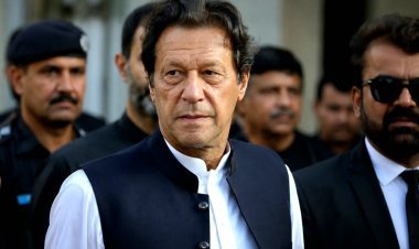 इमरान खान को निजी अस्पताल में शिफ्ट करने का आदेश, सुप्रीम कोर्ट ने मांगा पूरा मेडिकल रिकॉर्ड