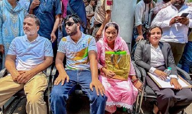 राहुल गांधी के आगे झुकी दिल्ली पुलिस, पैलेट गन केस में FIR दर्ज; अज्ञात के खिलाफ मामला