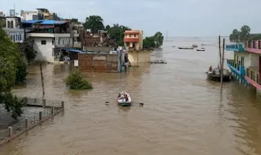 बाढ़ में फंसे 14,628 लोगों को योगी सरकार ने बचाया, अब तक कोई जनहानि नहीं; 16 जिलों में राहत अभियान जोरों पर