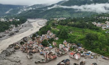 नेपाल बाढ़ में 175 की मौत, विदेश मंत्री ने कहा- करीब 300 भारतीय पर्यटक लापता!