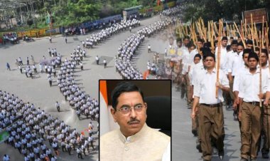 RSS के पथ संचलन में शामिल होने पर कर्नाटक में दो सरकारी टीचर सस्पेंड, केंद्रीय शिक्षा मंत्री प्रल्हाद जोशी का हमला