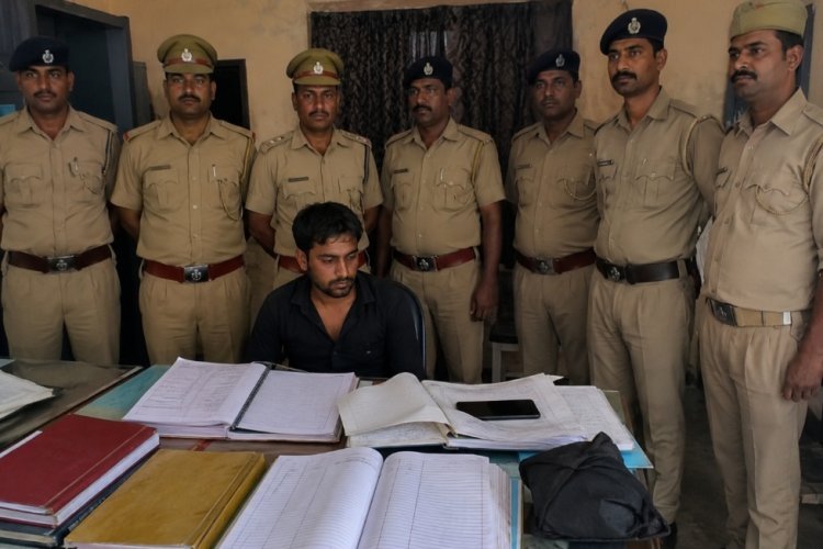 मेरठ में खुली नकली पुलिस चौकी! फर्जी सीओ, दरोगा और कांस्टेबल बनकर चला रहे थे पूरा सिस्टम, दो गिरफ्तार