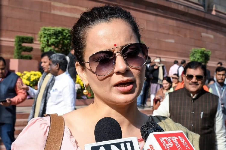 'गटर जेनरेशन' बयान पर बवाल! कंगना रनौत के खिलाफ लखनऊ पुलिस में शिकायत, FIR की मांग
