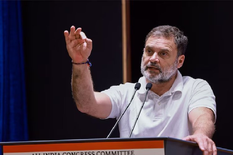 'जॉब नहीं मिलेगा तो सिंहासन हिलेगा...' राहुल गांधी का बड़ा ऐलान; 8 अगस्त को प्रयागराज में छात्र संवाद