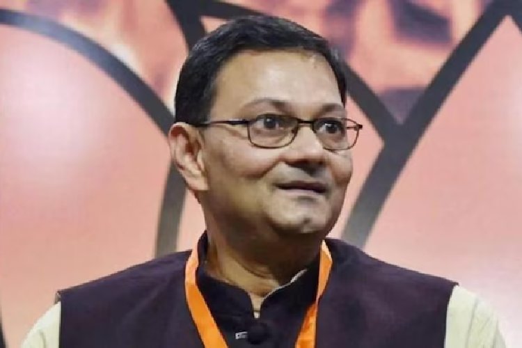 सिर्फ 4 महीने में टूटा भरोसा! नेताजी के नाती चंद्र कुमार बोस ने TMC से दिया इस्तीफा
