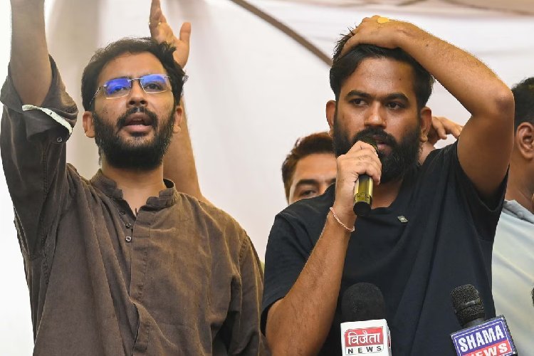 'हमें दूसरा केजरीवाल नहीं चाहिए...' कॉकरोच जनता पार्टी के अभिजीत दीपके के खिलाफ ही शुरू हो गया अनशन