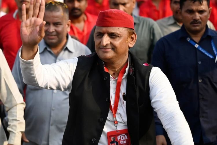 पीडीए या 'परिवर्तनशील' डेफिनेशन अथॉरिटी? अखिलेश यादव के नित नए फुल फॉर्म पर बीजेपी का करारा तंज