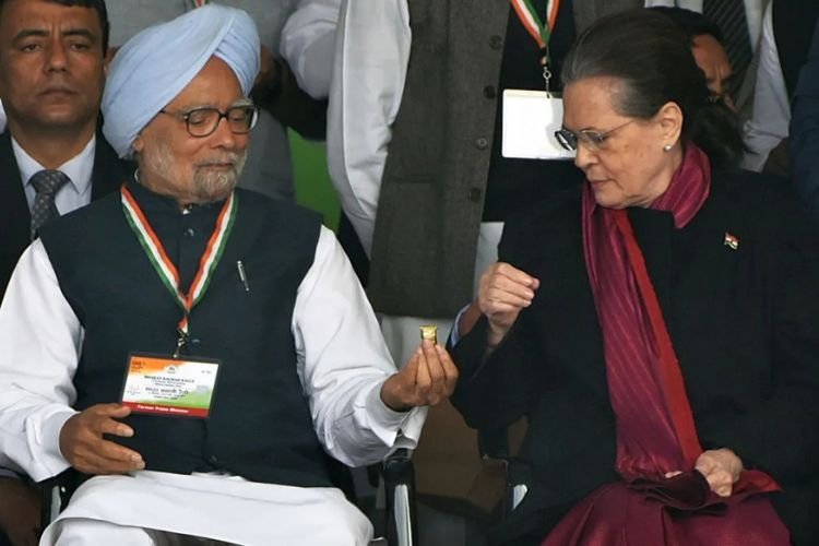 कोल ब्लॉक आवंटन मामले में मनमोहन सिंह को क्लीन चिट के बाद सोनिया गांधी का मोदी सरकार पर हमला: 