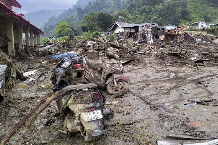 अरुणाचल में भारी बारिश का कहर: लैंडस्लाइड में 4 की मौत, फ्लैश फ्लड में 5 जवान लापता