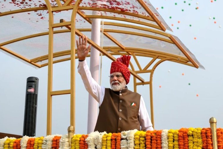 लालकिले से PM मोदी का बड़ा ऐलान, फ्री ऑनलाइन कोचिंग का ऐलान, कोचिंग कारोबार में बढ़ेगी टेंशन!