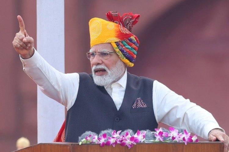 2014 का वो किस्सा, जब प्रधानमंत्री मोदी ने कहा था कि बुलेटप्रूफ शीशा हटाओ, वरना भाषण नहीं दूंगा, 2 बजे रात हटी सुरक्षा दीवार