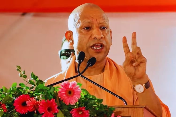 'माफिया तंत्र युवा शक्ति का सबसे बड़ा दुश्मन, पिछली सरकारों में खेल के मैदानों पर कब्जा करते थे गुंडे': गोरखपुर में 500 खिलाड़ियों को नौकरी के ऐलान के साथ गरजे CM योगी