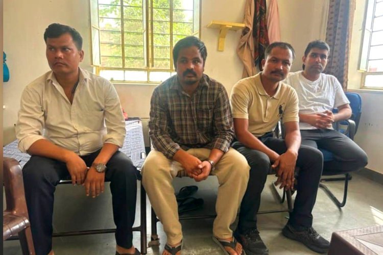 अयोध्या से राजस्थान पहुंची यूपी टीम, मांगी 2.80 लाख की रिश्वत, दारोगा सहित 4 गिरफ्तार