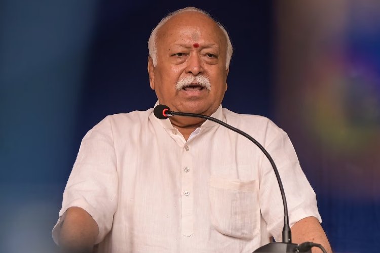 मोहन भागवत के अमेरिका दौरे का जोरदार विरोध! USCIRF ने RSS पर बैन और प्रतिबंध की मांग की, पीएम मोदी का भी लिया नाम