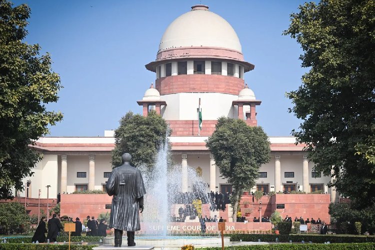 UGC के विवादित नियमों पर बड़ा फैसला! केंद्र ने सुप्रीम कोर्ट में कहा- हम पुनर्विचार कर रहे हैं