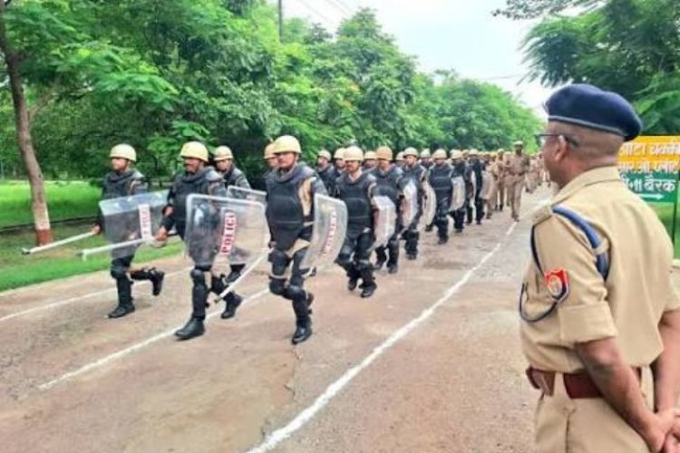 CJP ने कहा यूपी में आएंगे तो योगी की पुलिस ने ऑर्डर कर दीं 30 करोड़ की लाठी और उपद्रवियों को खदेड़ने का सामान