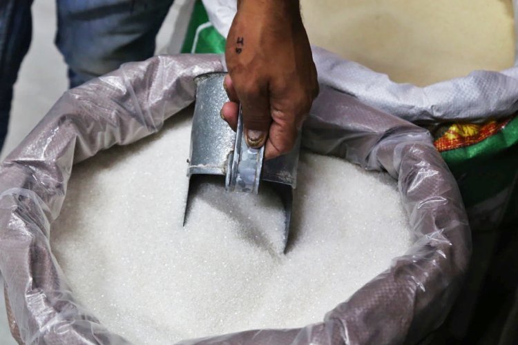 रक्षाबंधन से पहले बड़ी राहत! थोक में चीनी के दाम 15% टूटे, जल्द और सस्ती होगी
