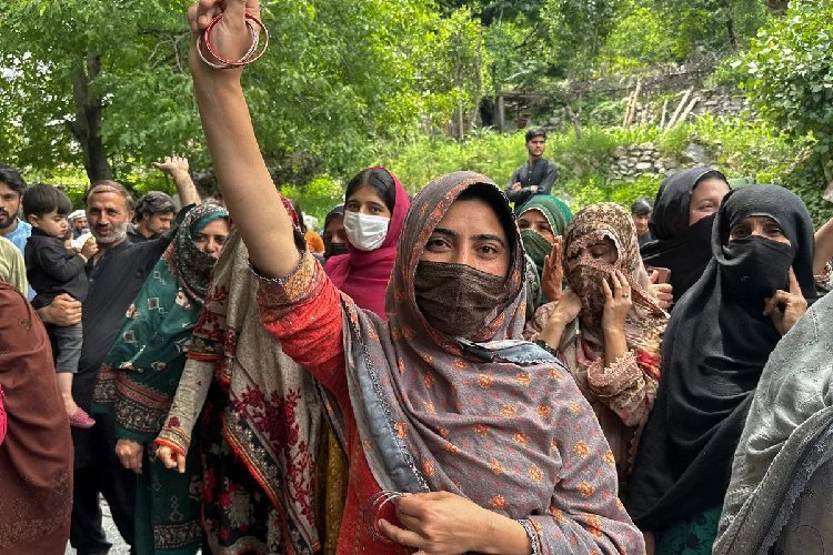 POK में पाकिस्तान के खिलाफ नया तूफान! JAAC ने छेड़ा बड़ा आंदोलन, 26 और 29 अगस्त को जोरदार प्रदर्शन