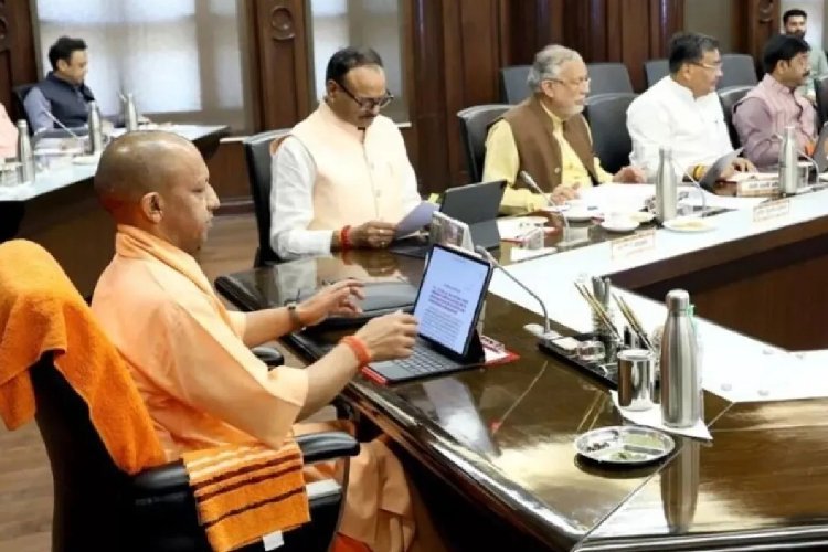रक्षाबंधन पर महिलाओं को बड़ा तोहफा! यूपी में 60 साल से ऊपर की माताएं आजीवन फ्री बस यात्रा करेंगी