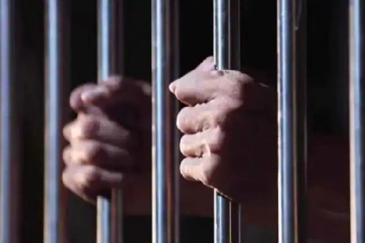 मर्डर का दोषी 91 दिन की पैरोल पर निकला, 40 साल फरार रहा… सरकारी टीचर बन ‘बेस्ट टीचर’ अवॉर्ड जीता, 73 की उम्र में फिर जेल!
