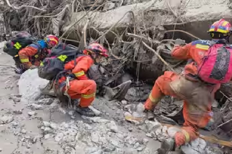 नेपाल बाढ़: सामान्य मदद नहीं, बस विशेषज्ञ सहायता चाहिए; भारत भेज रहा टनल रेस्क्यू और मेडिकल टीम