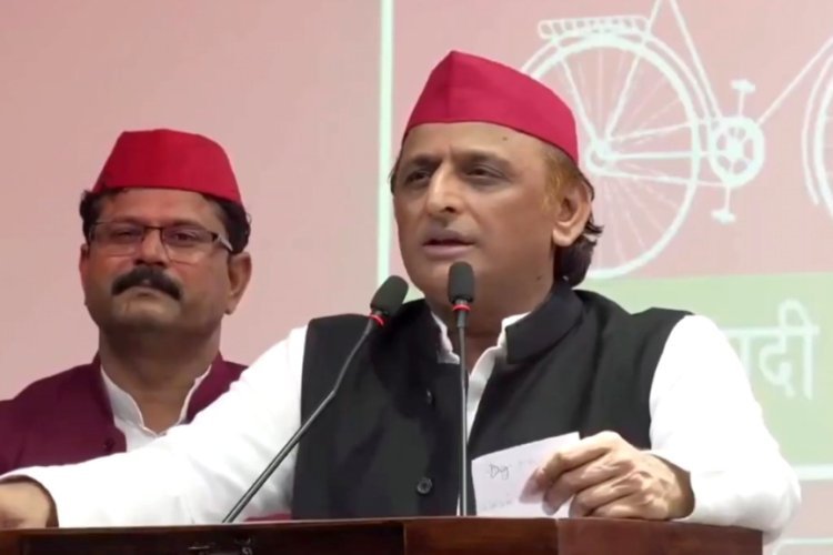 पीला गमछा वालों को ज्यादा सीटें दे बीजेपी, जयंत चौधरी को लेकर अखिलेश का तंज, दे दी यह नसीहत