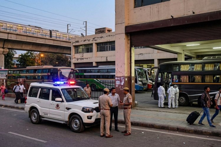 देश की राजधानी में दरिंदगी, हैवानियत की हदें पार, घरवालों से नाराज छात्रा बस में बैठी, ड्राइवर व कंडक्टर ने किया गैंगरेप