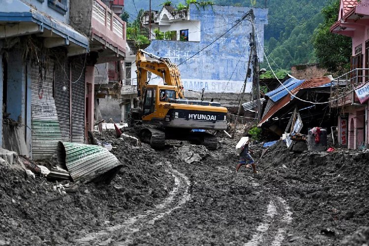 नेपाल जैसी तबाही का खतरा भारत में भी? वैज्ञानिकों की चेतावनी… बंगाल और दार्जिलिंग को लेकर बढ़ी चिंता
